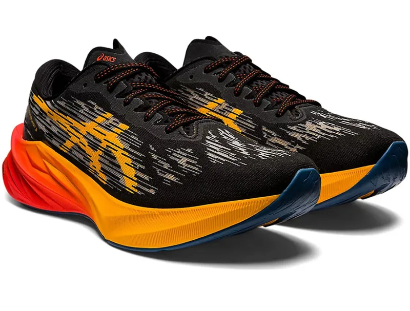 Asics Men's NOVABLAST 3 Black/Amber UK 8.5-2